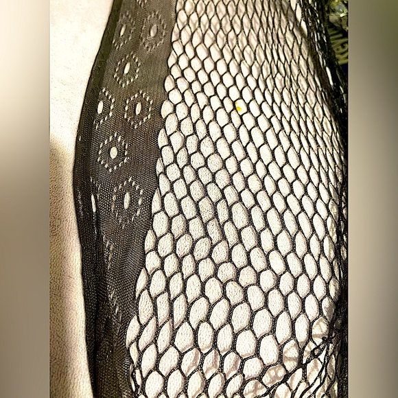 silky soft vintage Lace net scarf knotted ends excellent condition 50s/40s - Picture 2 of 6